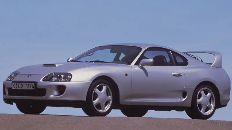 Ile koni ma Toyota Supra? A80, A90 i tuning pełna moc!
