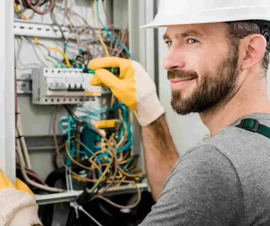 Inżynier elektryk w Niemczech: Ile zarobisz i jak zacząć?