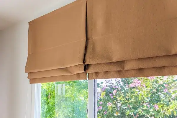Jak uszyć roletę bez mechanizmu - proste kroki do idealnej dekoracji
