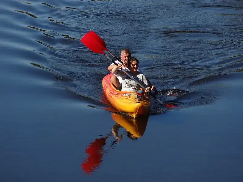 Wkra kajaki Pomiechówek: Jaki spływ wybrać? Porady eksperta