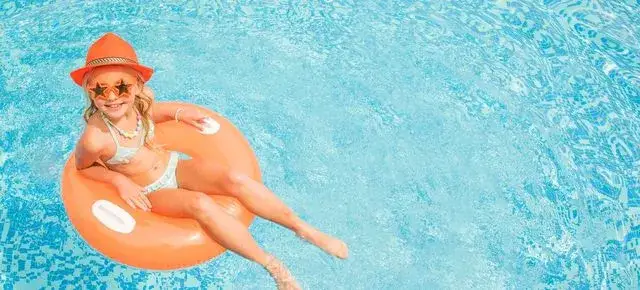 Kółka do pływania dla dzieci - wybierz bezpieczne i sprawdzone modele