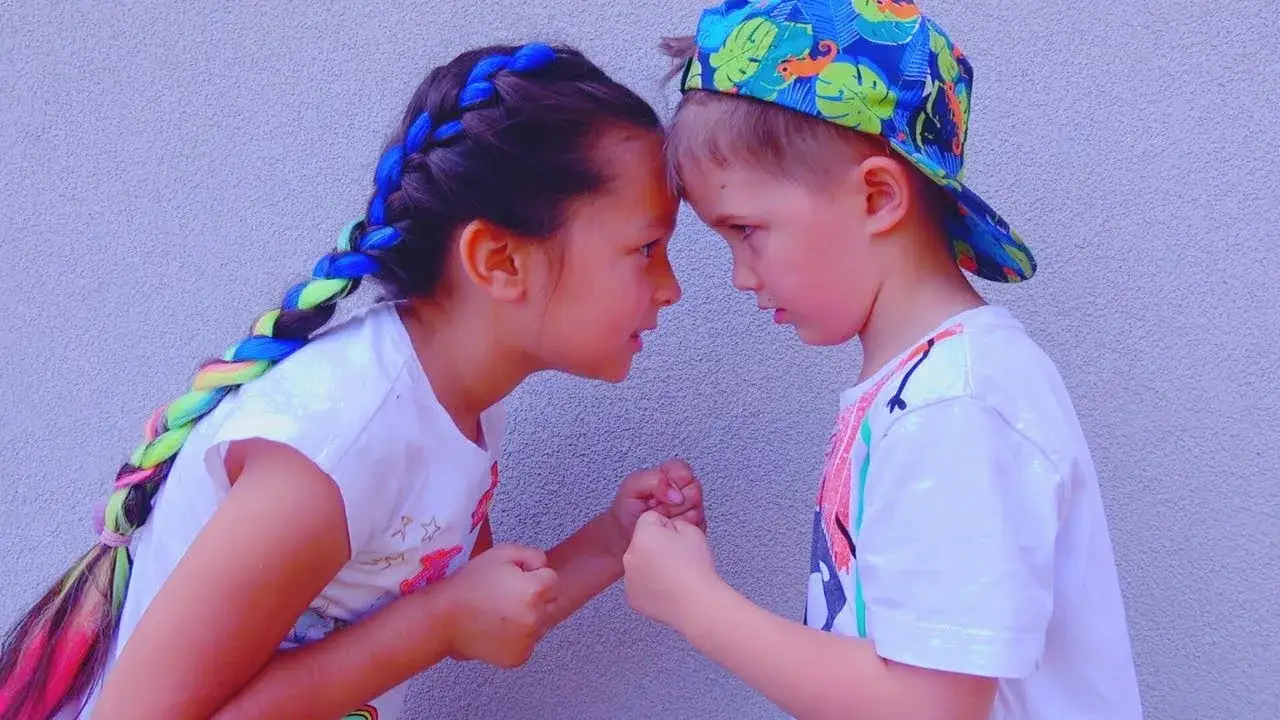 Jak narysować plac zabaw krok po kroku - proste techniki rysunku