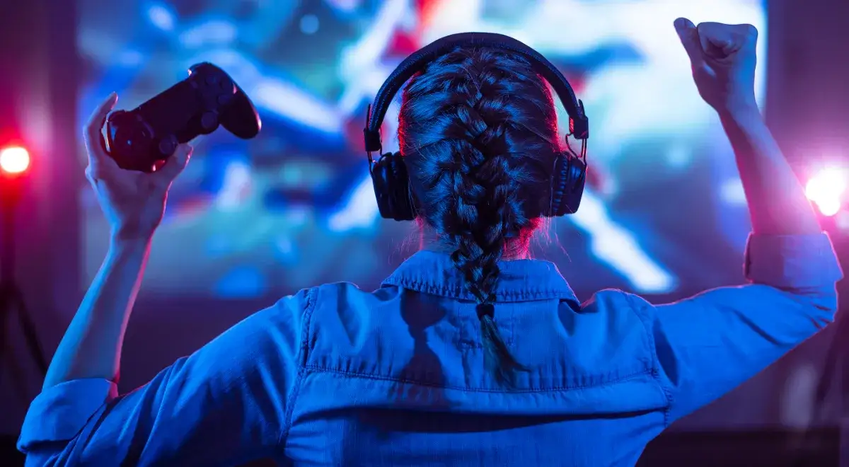 Jak gry wpływają na mózg? Pozytywne i negatywne skutki grania