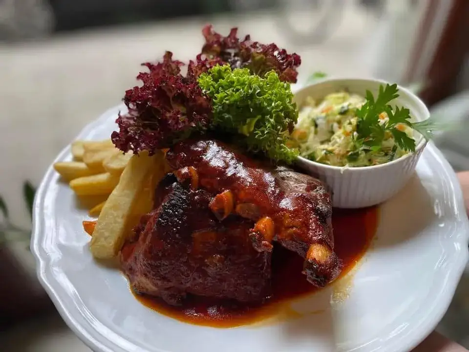 Gdzie zjeść w Bochni? Odkryj najlepsze lokale gastronomiczne