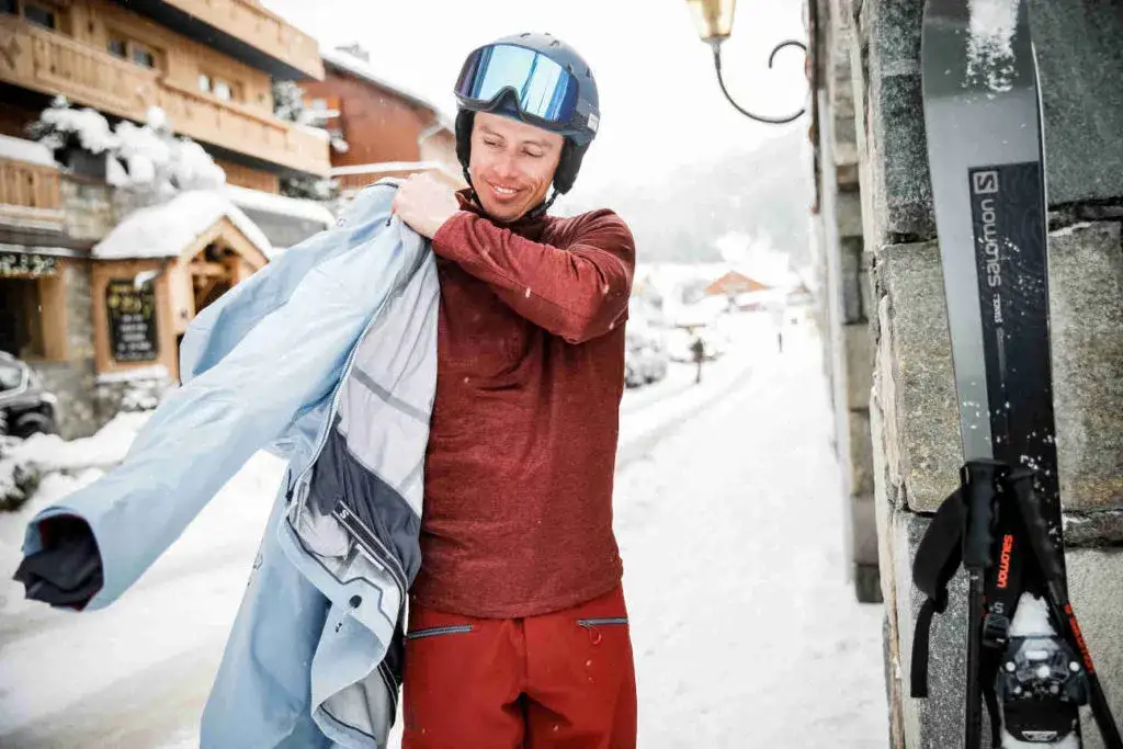 Jak wybrać idealny outfit na narty? Porady, trendy i błędy, których unikać