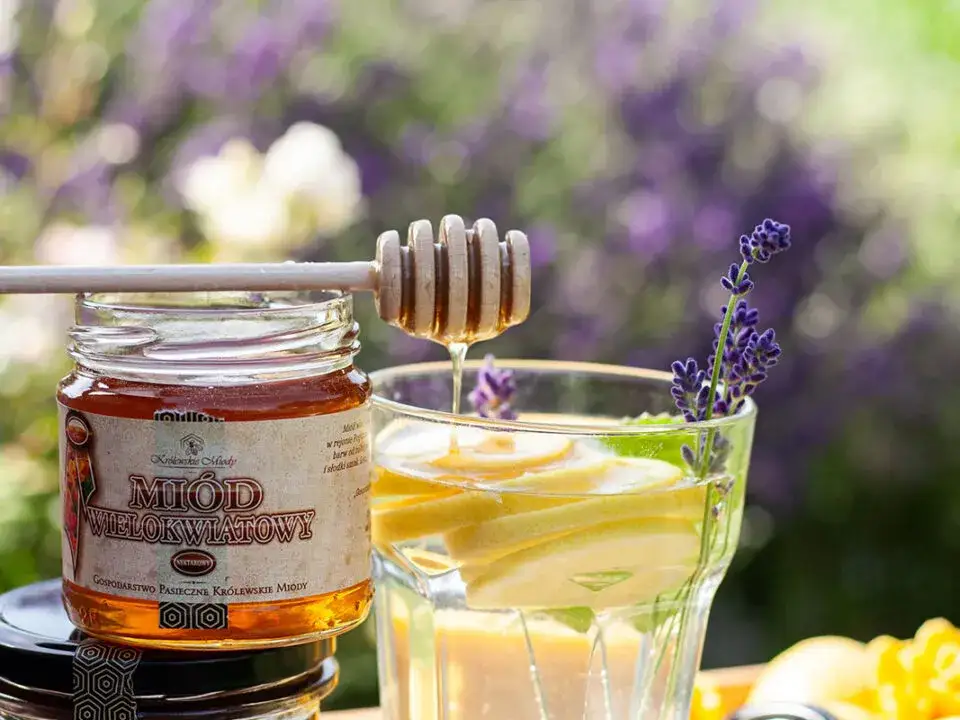 Jak kremować miód – proste metody na idealną konsystencję