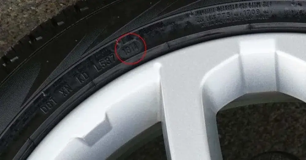 Ile lat może mieć opona? Sprawdź, kiedy należy ją wymienić