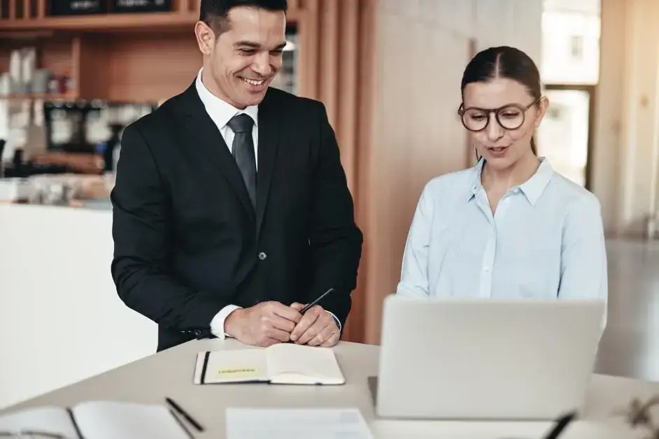 Adwokat z urzędu ile kosztuje? Sprawdź, kto może skorzystać za darmo