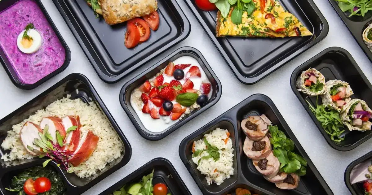 Catering na 50 osób: ile kosztuje? Kompleksowy przewodnik