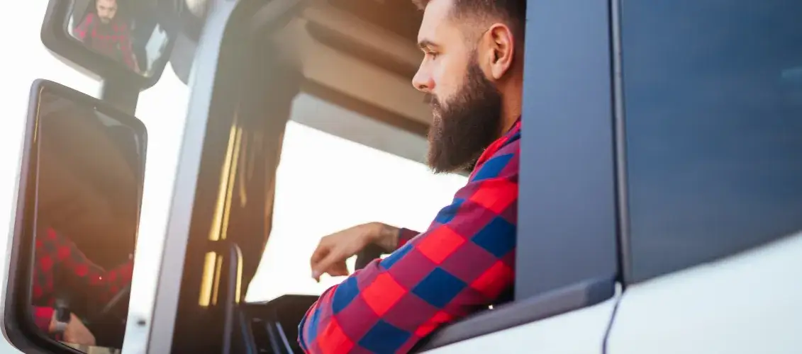 Czas pracy kierowcy – co musisz wiedzieć, by uniknąć kar i naruszeń przepisów