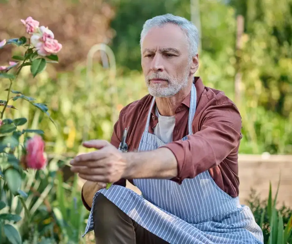 Pomysły na zajęcia z seniorami, które poprawią ich samopoczucie i radość