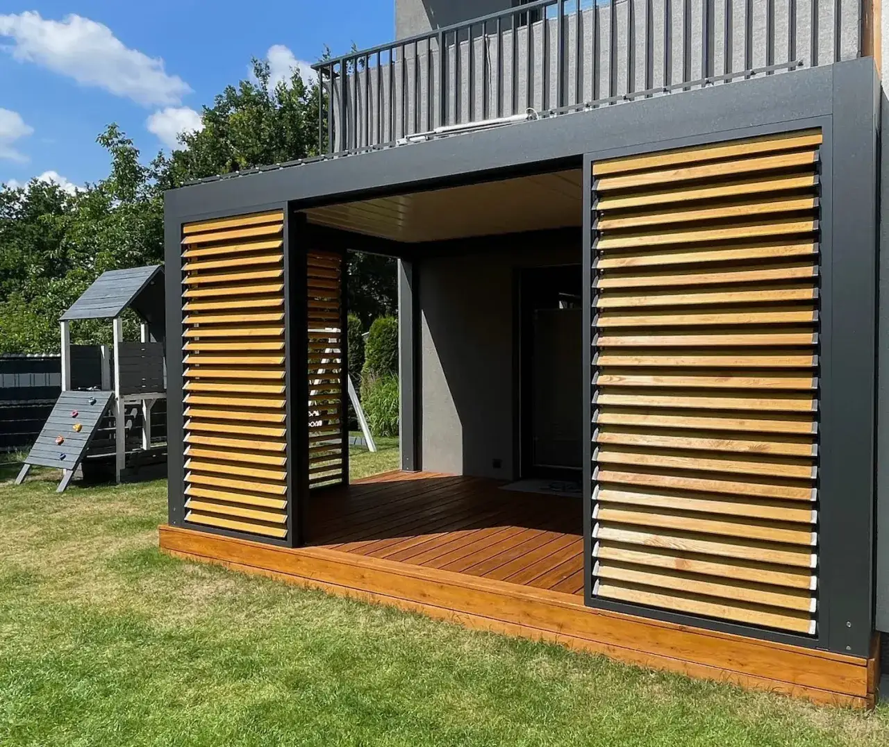 Czym zabudować ściany tarasu? Najlepsze materiały i porady na start