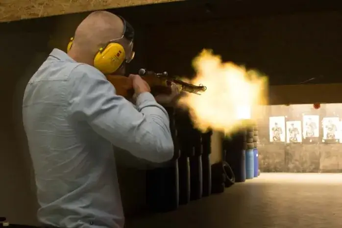 Od ilu lat strzelnica? Wiek, zasady i bezpieczeństwo dla nieletnich