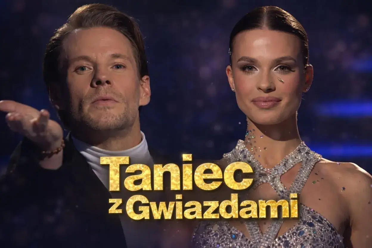 Para z "Tańca z Gwiazdami 2026" w błyszczących strojach, gotowa do występu.
