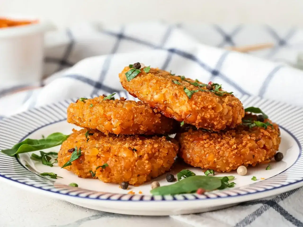 Kotlety z soczewicy i pieczarek - Przepis na kotlety pieczone