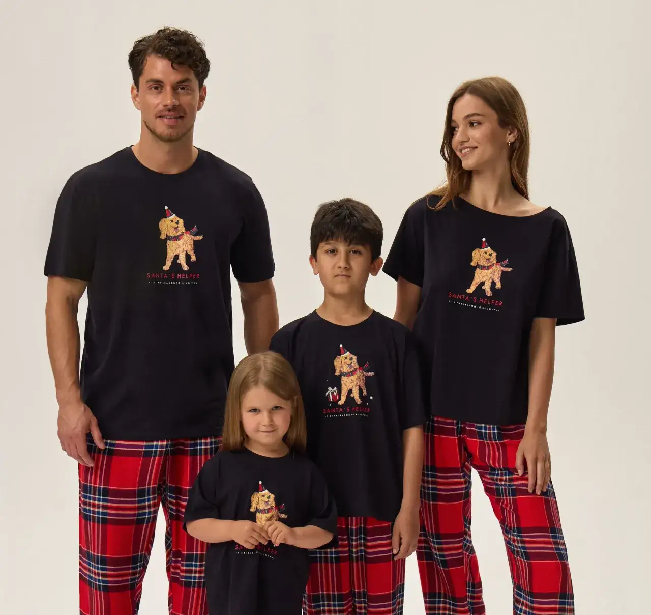 Idealna piżama świąteczna: Poradnik, trendy i inspiracje