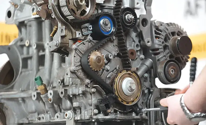 Czy przy wymianie rozrządu wymienia się olej? Kluczowe informacje i porady