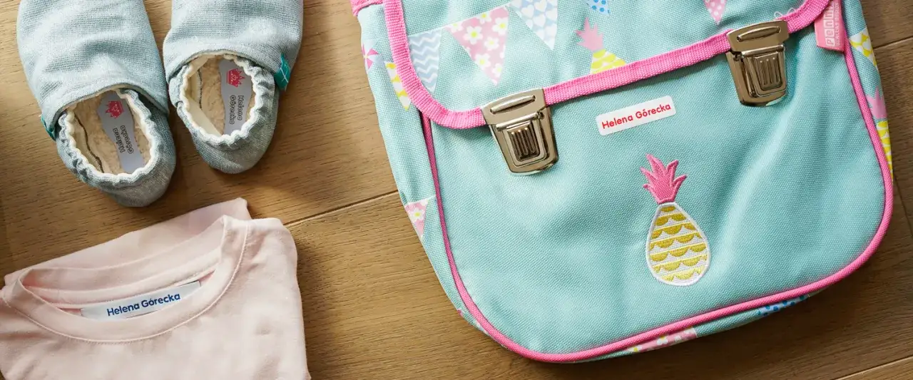 Jak oznaczyć ubrania do domu opieki, aby uniknąć zagubienia rzeczy?