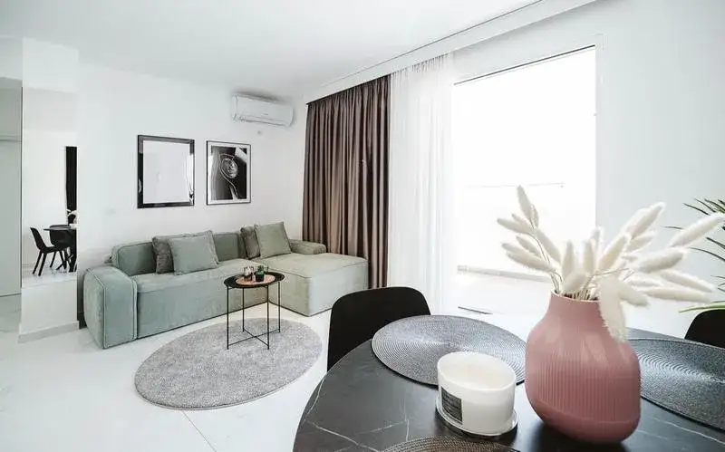 Mieszkanie w Albanii? Ceny, koszty, proces zakupu. Czy warto inwestować?