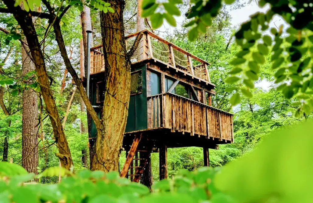 Jezioro Sławskie: Noclegi dla każdego domki, hotele, glamping