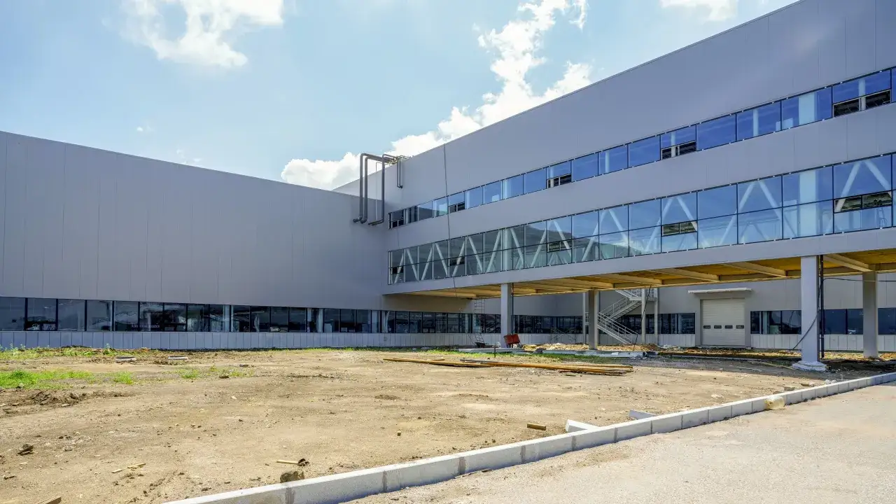 Ile kosztuje wynajem magazynu? Poznaj ceny i ukryte koszty