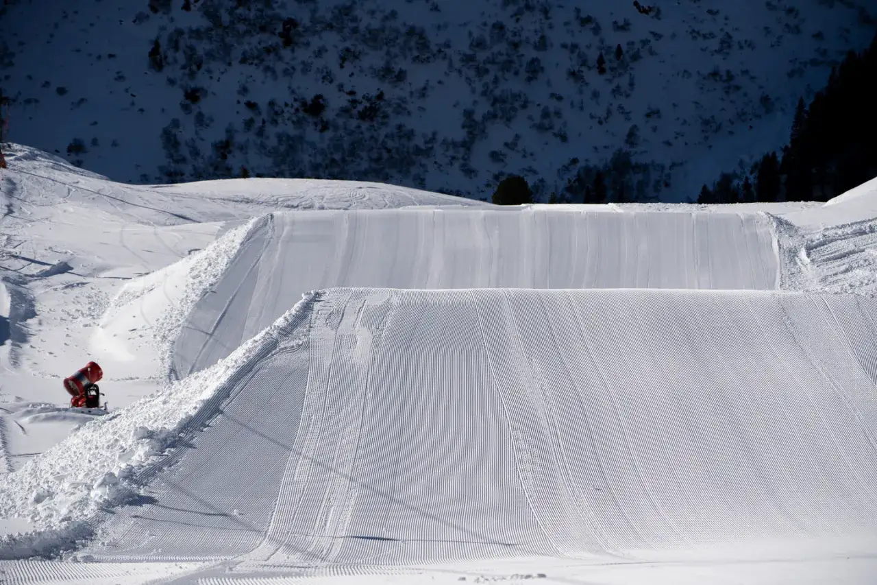 Najlepsze snowparki w Krakowie i okolicy dla miłośników freestyle'u