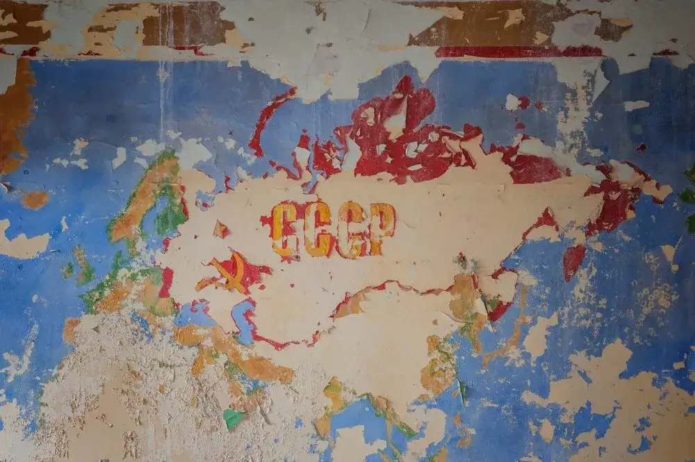 Co to była zimna wojna? Kluczowe fakty i konsekwencje tego konfliktu