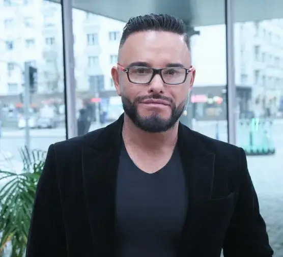 Borys Czapiewski ile ma lat? Zaskakujące fakty o młodym artyście