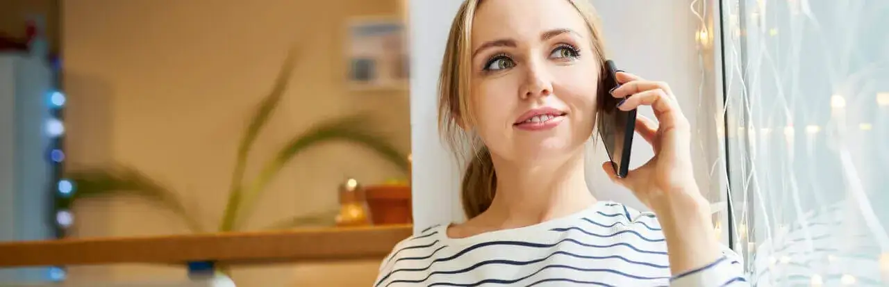 Poczta głosowa: Jak włączyć i zarządzać u każdego operatora?