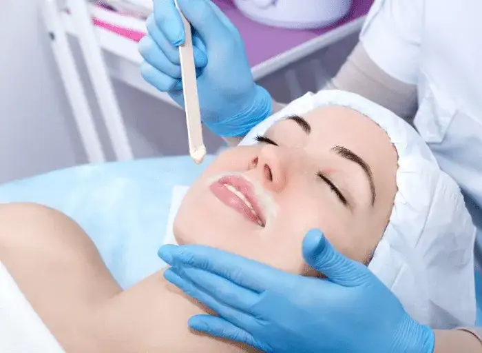 Jak usunąć wąsik żeby nie odrastał - skuteczne metody na stałe