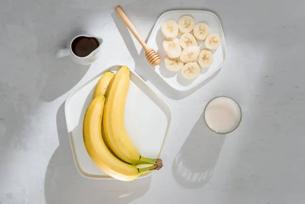 Ile kalorii ma dojrzały banan? Zaskakujące fakty o jego kaloryczności