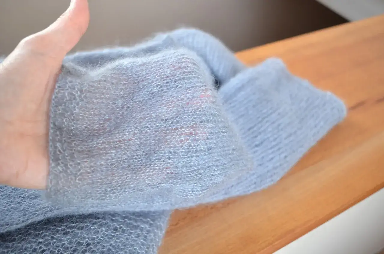 Ile moheru na sweter? Sprawdź, ile włóczki naprawdę potrzebujesz