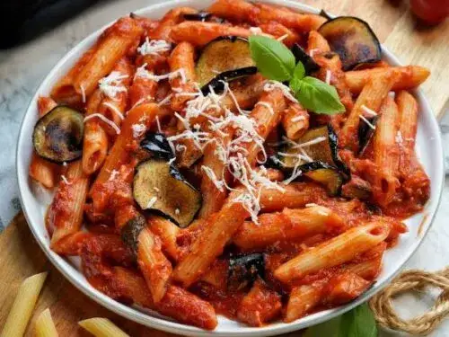 Pasta alla Norma: Mein klassisches Rezept für perfekte Auberginen-Nudeln