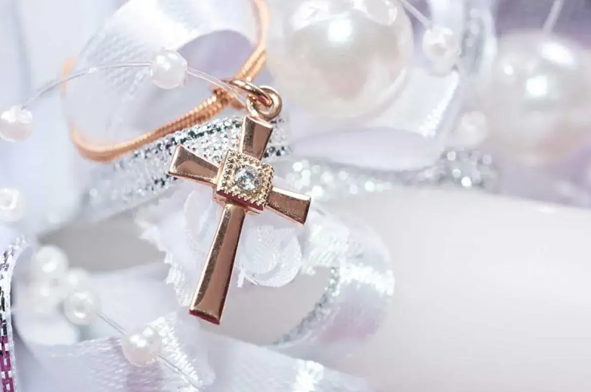 Chrzciny ile się daje - ile pieniędzy powinno się wręczyć?