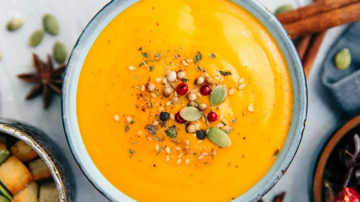 Zupa marchewkowa: Prosty przepis, zdrowe warianty i praktyczne porady