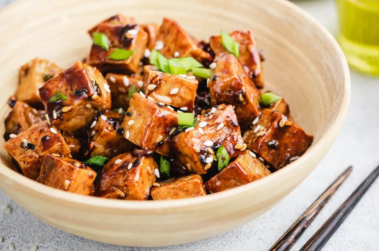 Jak przygotować tofu na obiad - proste przepisy na pyszne dania