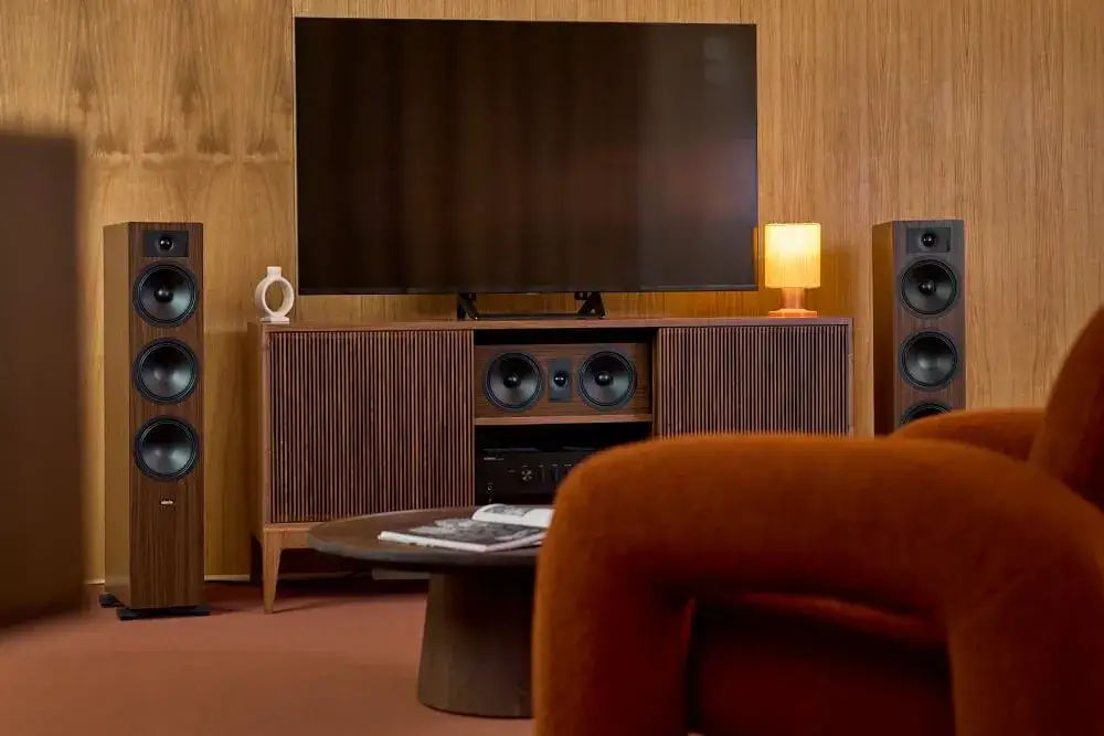 Ile kosztuje kino domowe? Ceny, porady i co warto wiedzieć