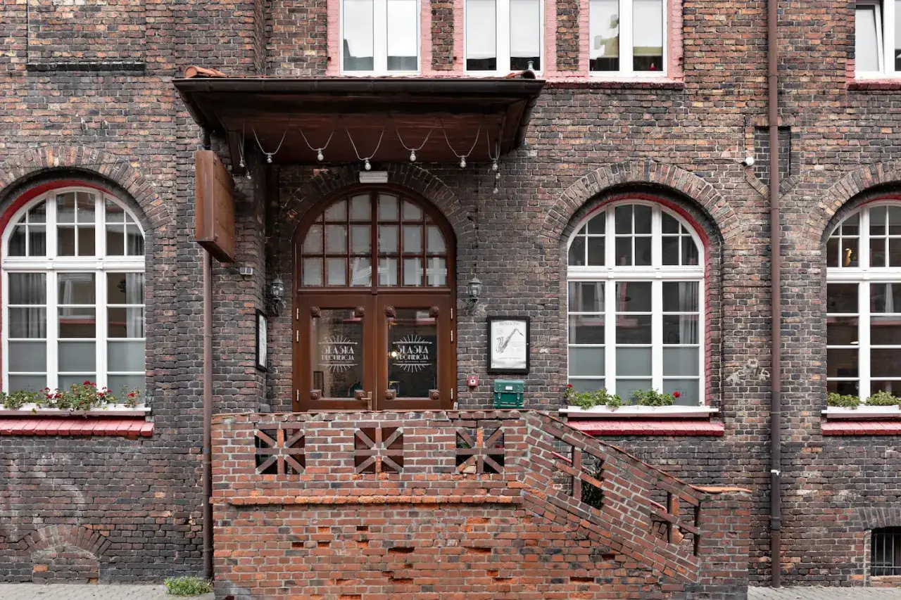 Nikiszowiec gdzie zjeść – najlepsze miejsca na smaczny posiłek