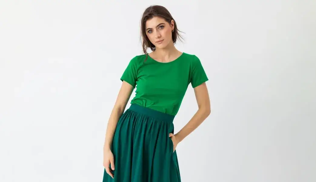 Zieleń w stylizacjach: Jak łączyć kolory? Poradnik Anieli Sobczak