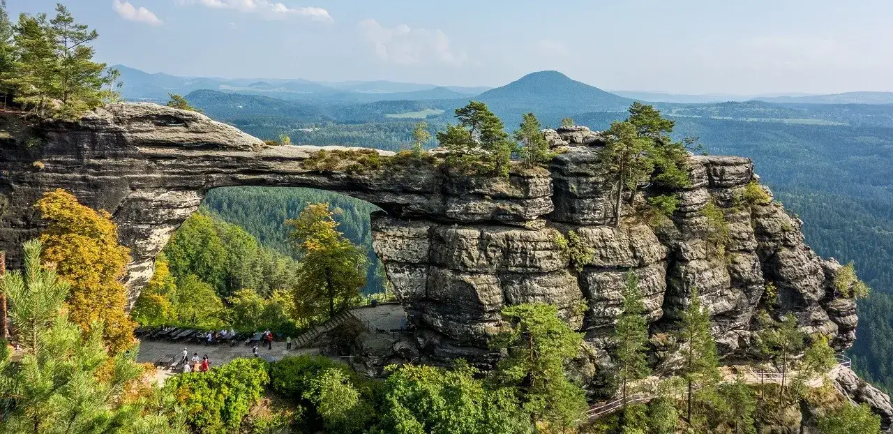 Czeska Szwajcaria atrakcje: odkryj najpiękniejsze miejsca i trasy