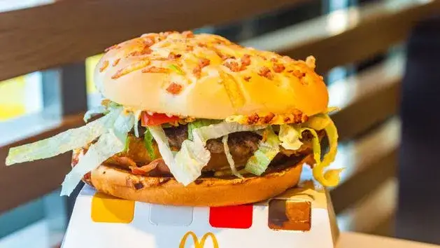 Co kryje Burger Drwala? Pełny skład i sekrety smaku!