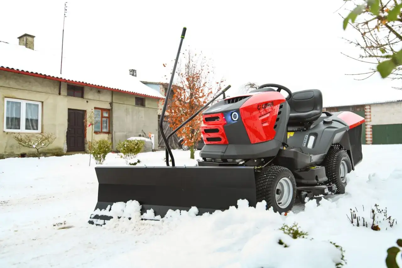 Traktorek kosiarka z pługiem? DIY poradnik budowy i orki.