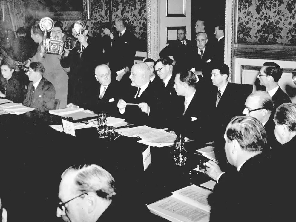 W którym roku powstała Unia Europejska? Poznaj historię i znaczenie UE