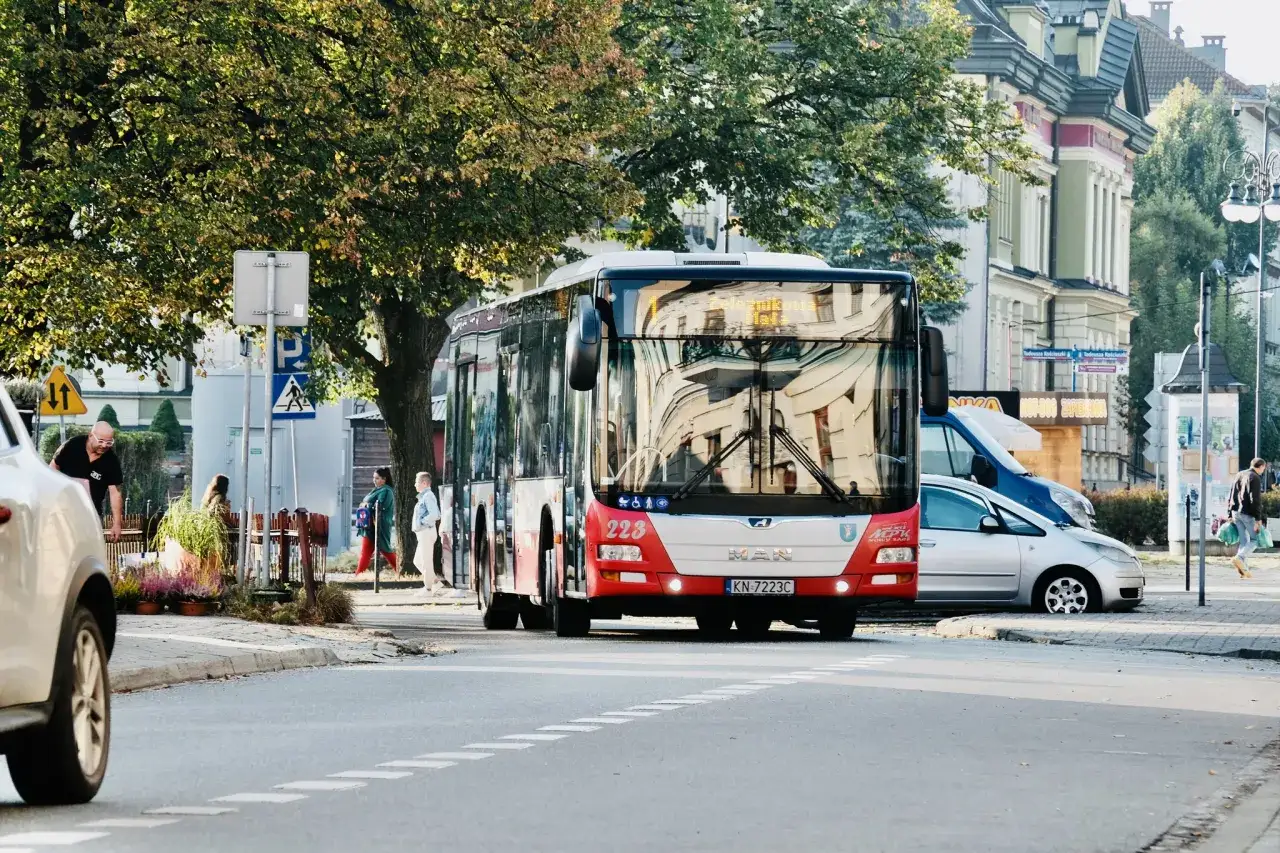 Szwagropol Nowy Sącz: Gdzie zatrzymuje się bus? Przystanki i MDA