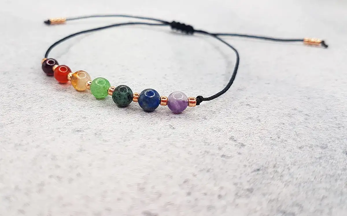 Bransoletka 7 czakr co oznacza: odkryj znaczenie kamieni i czakr