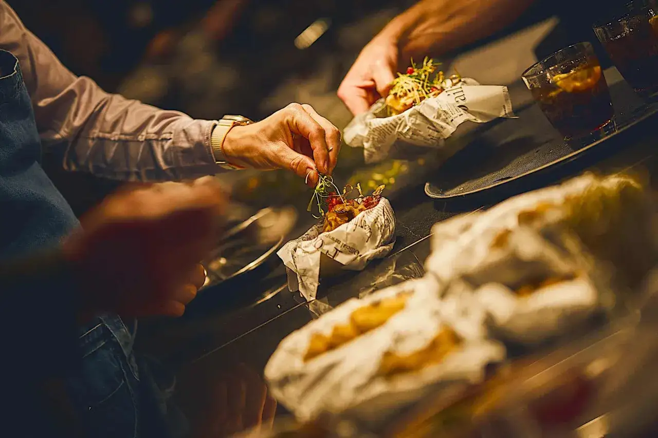 Frankfurts Gastronomie: Ihr Weg zu gefragten Jobs & Top-Gehältern