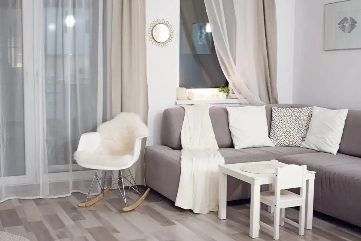 Salon 25m²: Jak urządzić funkcjonalnie i pięknie? Triki eksperta