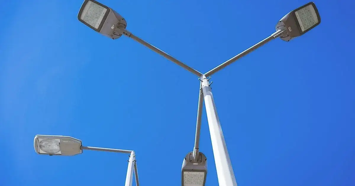 Wymiana oświetlenia na led: remont czy modernizacja? Kluczowe różnice