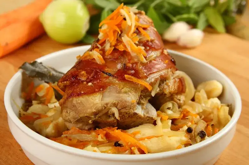 Co zrobić z golonki? Sprawdzone przepisy na pyszne dania