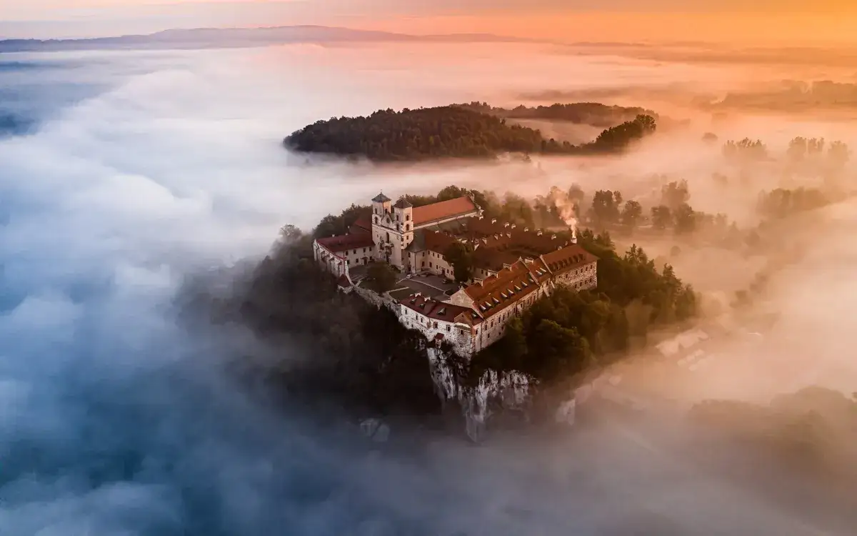 Atrakcje blisko Krakowa, które musisz odwiedzić - nie przegap ich!